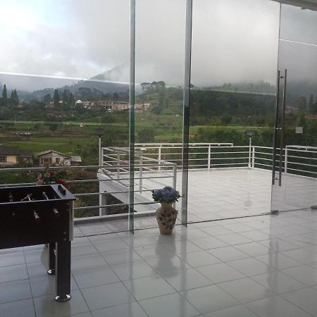 Villa Kaca 88 Cianjur Ngoại thất bức ảnh