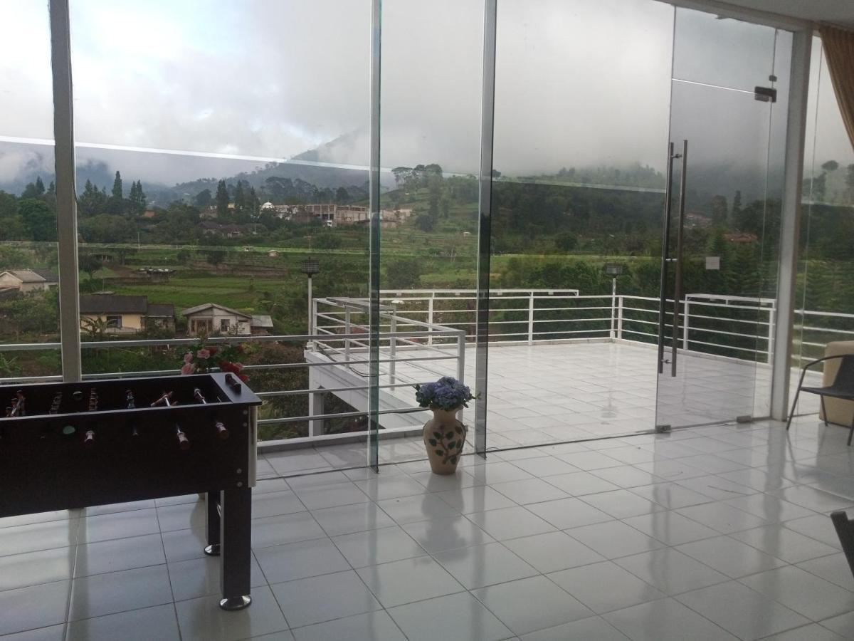 Villa Kaca 88 Cianjur Ngoại thất bức ảnh