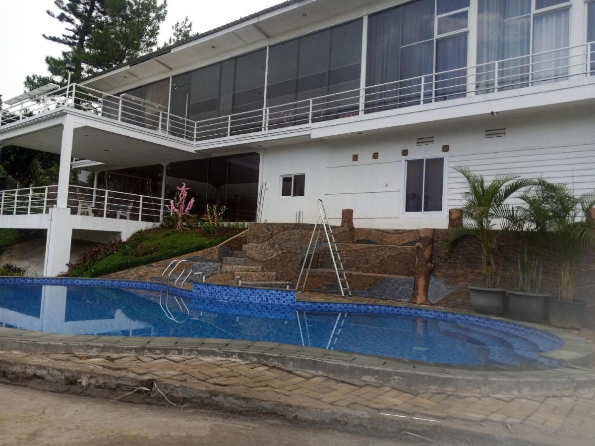 Villa Kaca 88 Cianjur Ngoại thất bức ảnh
