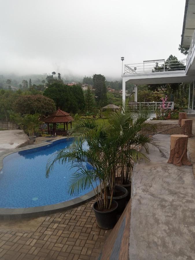 Villa Kaca 88 Cianjur Ngoại thất bức ảnh