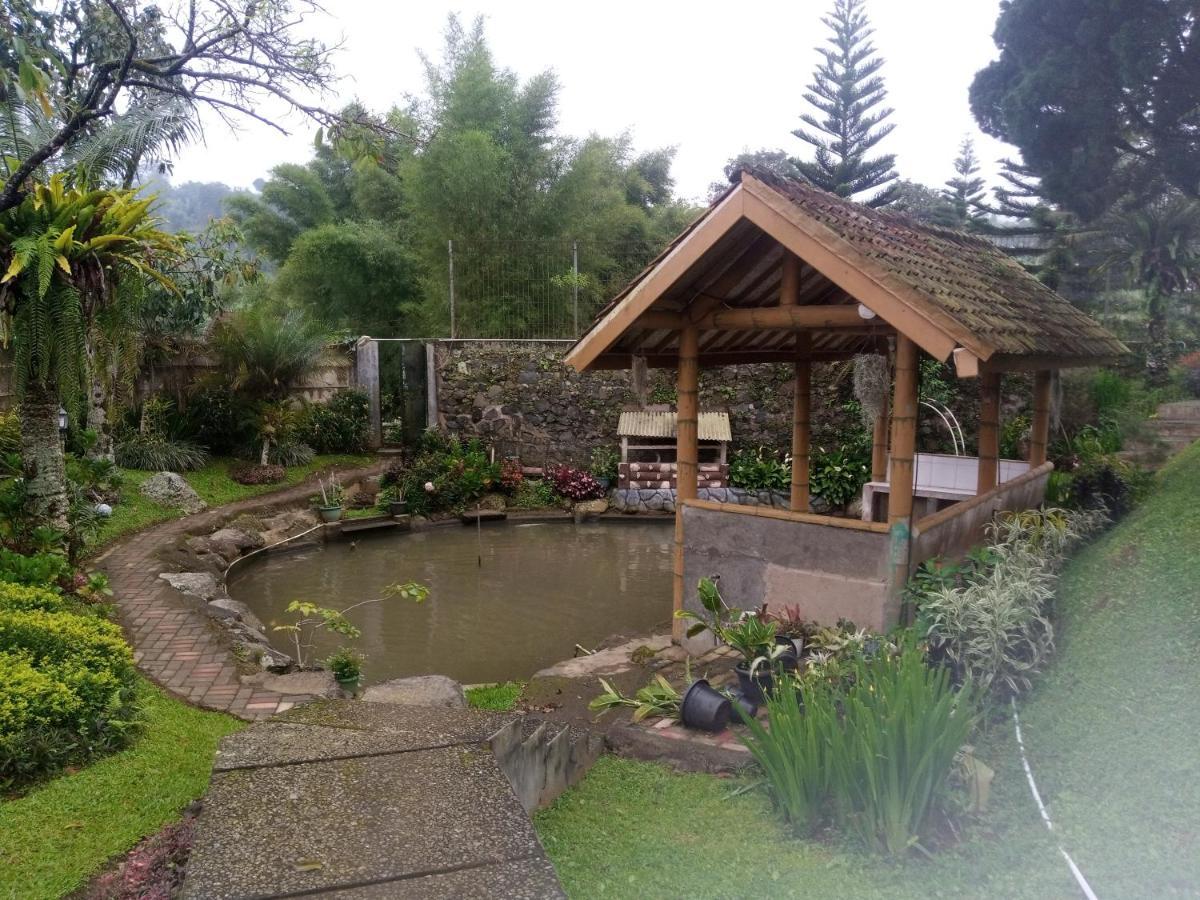 Villa Kaca 88 Cianjur Ngoại thất bức ảnh